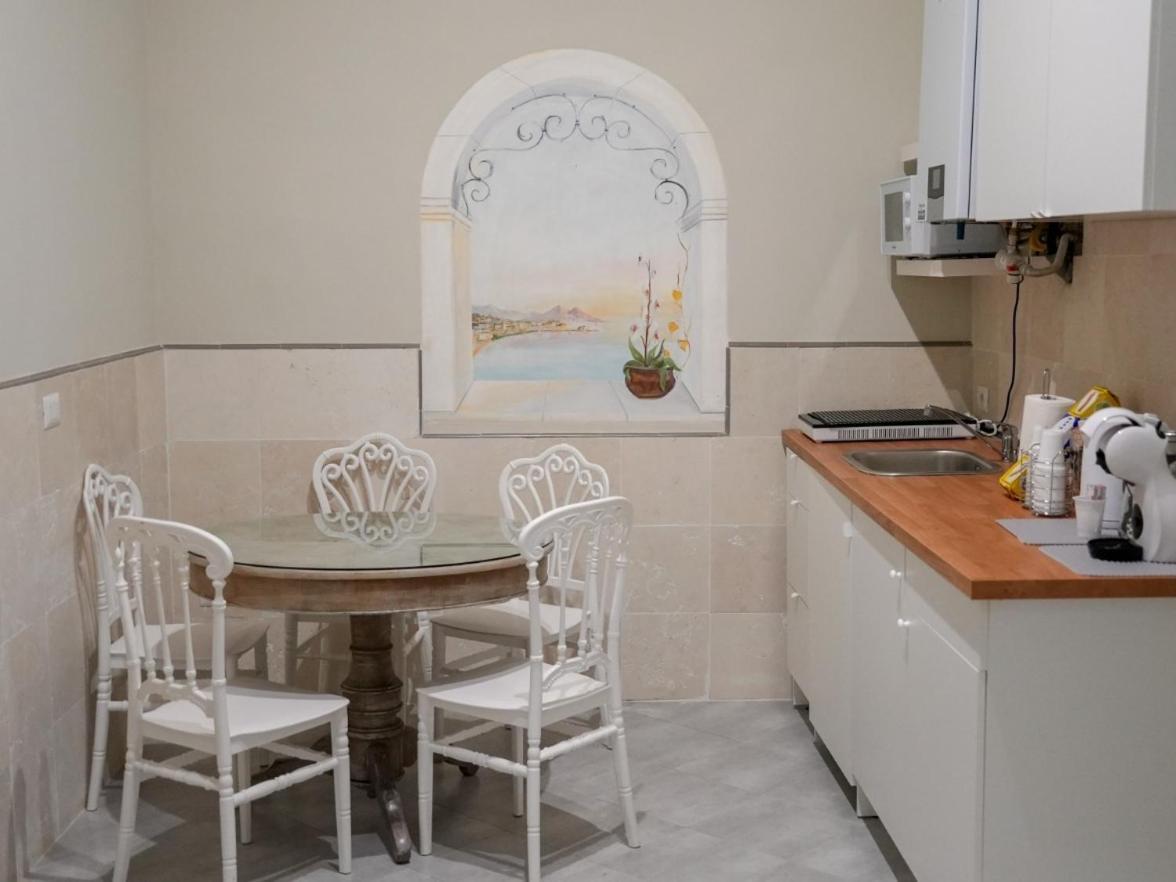 Il Salotto Di Chiaia Hotel Napels Buitenkant foto