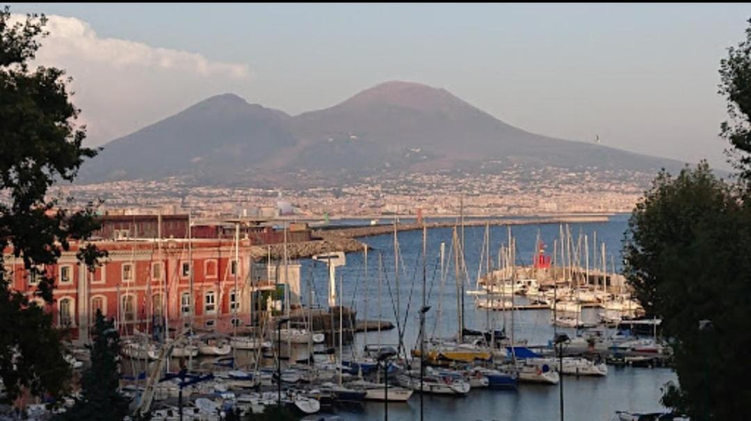 Il Salotto Di Chiaia Hotel Napels Buitenkant foto